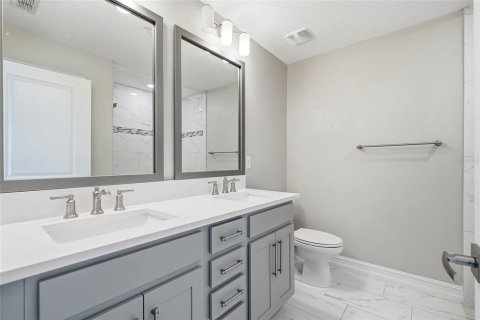 Touwnhouse à louer à Tampa, Floride: 3 chambres, 205.31 m2 № 2156517 - photo 23