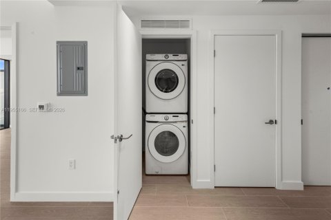 Copropriété à louer à Miami Beach, Floride: 1 chambre, 81.57 m2 № 2153387 - photo 25