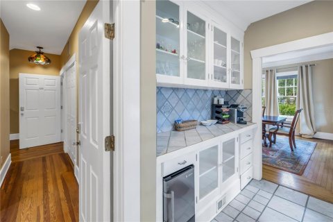 House in Saint Petersburg, Florida 7 bedrooms, 490.71 sq.m. № 1808104 - photo 28