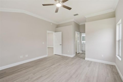 House in The Villages, Florida 2 bedrooms, 165.55 sq.m. № 2157251 - photo 26