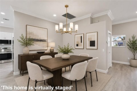 House in The Villages, Florida 2 bedrooms, 165.55 sq.m. № 2157251 - photo 7