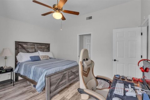 House in Winter Haven, Florida 4 bedrooms, 196.3 sq.m. № 1881151 - photo 27
