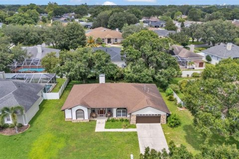 House in Winter Haven, Florida 4 bedrooms, 196.3 sq.m. № 1881151 - photo 6