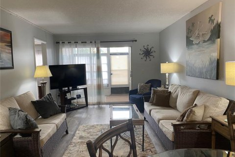 Condominio en alquiler en Seminole, Florida, 2 dormitorios, 80.36 m2 № 1535559 - foto 5