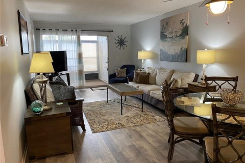 Condominio en alquiler en Seminole, Florida, 2 dormitorios, 80.36 m2 № 1535559 - foto 3