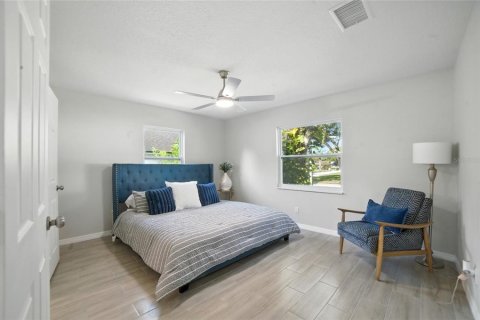 Casa en venta en Orlando, Florida, 4 dormitorios, 217.02 m2 № 1914991 - foto 8