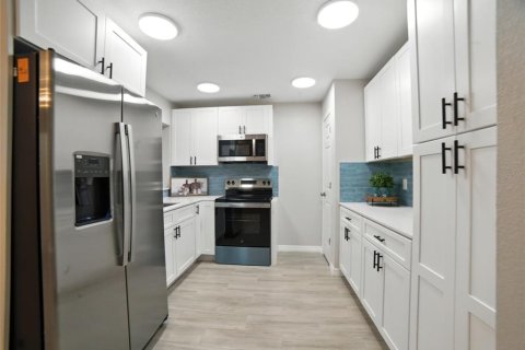 Casa en venta en Orlando, Florida, 4 dormitorios, 217.02 m2 № 1914991 - foto 23