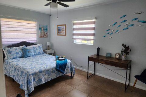 Купить виллу или дом в Форт Майерс, Флорида 2 спальни, 90.39м2, № 1982543 - фото 16