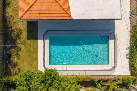 Casa en venta en West Miami, Florida, 3 dormitorios, 101.36 m2 № 2030593 - foto 26