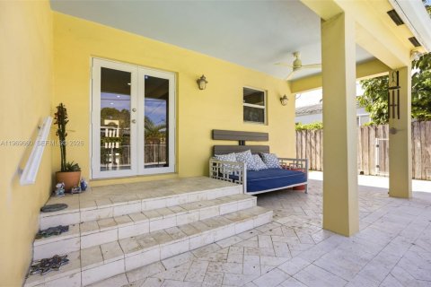 Casa en venta en West Miami, Florida, 3 dormitorios, 101.36 m2 № 2030593 - foto 22
