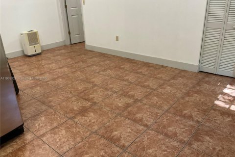 Apartment in Miami, Florida 1 bedroom, 65.03 sq.m. № 1953766 - photo 16