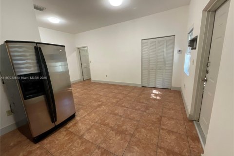 Apartment in Miami, Florida 1 bedroom, 65.03 sq.m. № 1953766 - photo 11