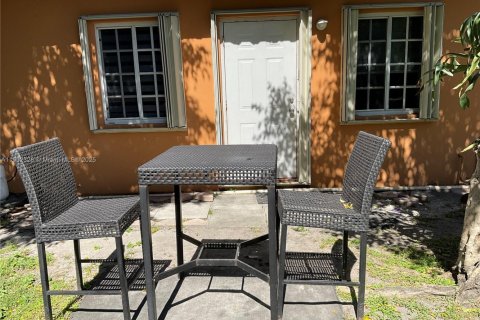 Apartment in Miami, Florida 1 bedroom, 65.03 sq.m. № 1953766 - photo 5