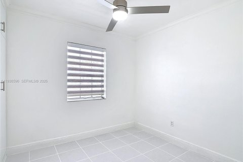 Villa ou maison à vendre à Miami, Floride: 5 chambres, 149.29 m2 № 1996002 - photo 19