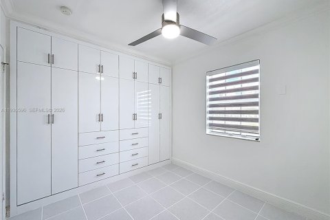 Villa ou maison à vendre à Miami, Floride: 5 chambres, 149.29 m2 № 1996002 - photo 20