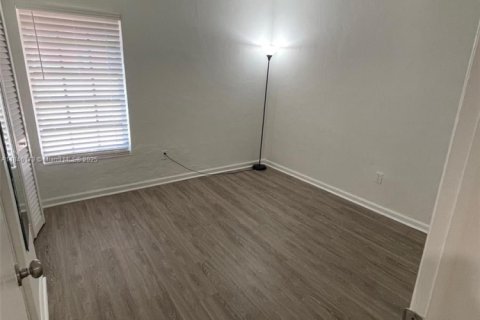 Condo in Kendall, Florida, 3 bedrooms  № 1847598 - photo 10