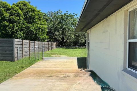 Duplex in Longwood, Florida 4 bedrooms, 150.5 sq.m. № 1822662 - photo 3