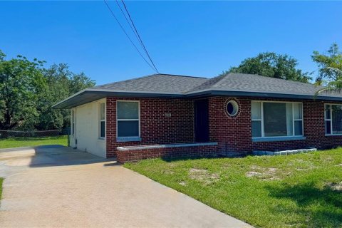 Duplex in Longwood, Florida 4 bedrooms, 150.5 sq.m. № 1822662 - photo 2