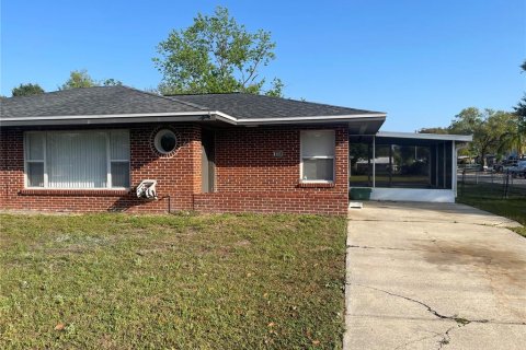 Duplex in Longwood, Florida 4 bedrooms, 150.5 sq.m. № 1822662 - photo 13
