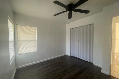 Duplex in Longwood, Florida 4 bedrooms, 150.5 sq.m. № 1822662 - photo 16