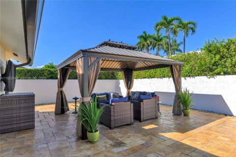 Casa en venta en Miami Lakes, Florida, 3 dormitorios, 176.79 m2 № 1982711 - foto 15