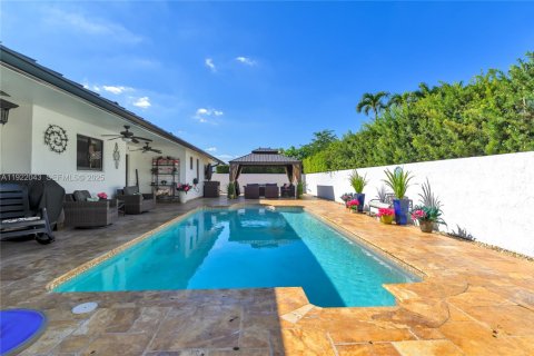 Casa en venta en Miami Lakes, Florida, 3 dormitorios, 176.79 m2 № 1982711 - foto 28