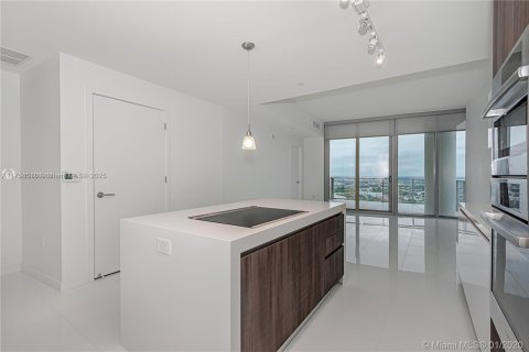 Купить кондоминиум в Майами, Флорида 1 спальня, 94.57м2, № 1957990 - фото 10
