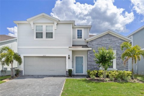 House in Davenport, Florida 8 bedrooms, 373.93 sq.m. № 1817268 - photo 1
