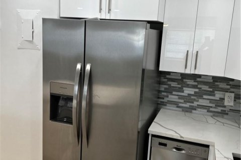 Condominio en alquiler en Pompano Beach, Florida, 3 dormitorios, 111.48 m2 № 2083499 - foto 10