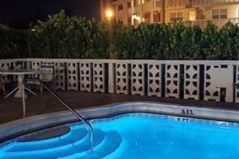 Condominio en alquiler en Pompano Beach, Florida, 3 dormitorios, 111.48 m2 № 2083499 - foto 6