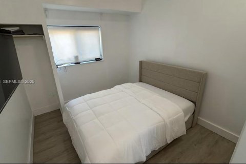 Immobilier commercial à louer à Miami, Floride: 1 chambre, 23.23 m2 № 1992270 - photo 6