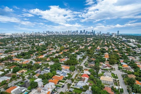 Immobilier commercial à louer à Miami, Floride: 1 chambre, 23.23 m2 № 1992270 - photo 3