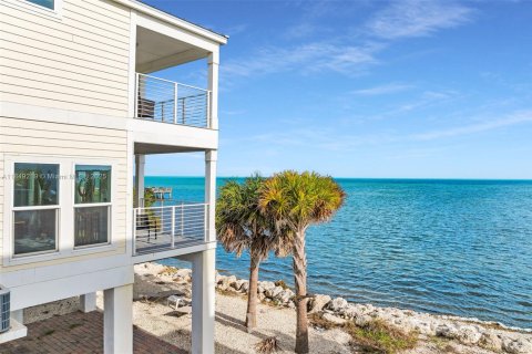 House in Key Largo, Florida 4 bedrooms, 167.78 sq.m. № 1850846 - photo 24
