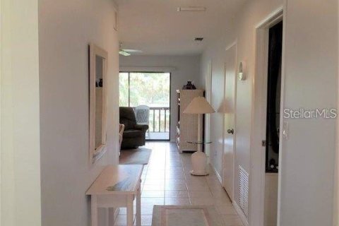 Condo in Sarasota, Florida, 2 bedrooms  № 1915093 - photo 2