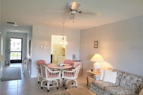 Condo in Sarasota, Florida, 2 bedrooms  № 1915093 - photo 4