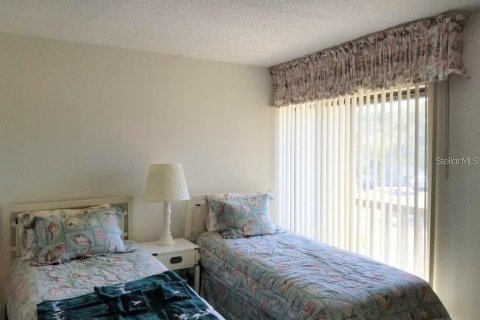 Condo in Sarasota, Florida, 2 bedrooms  № 1915093 - photo 9