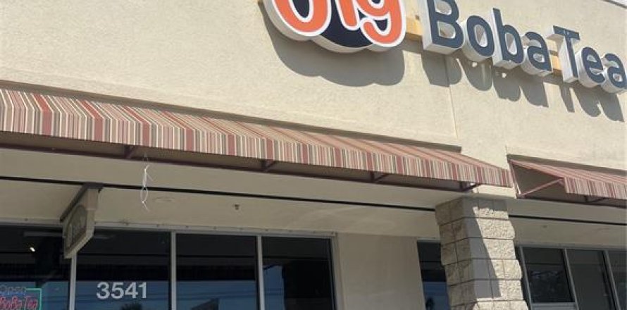 Propiedad comercial en Bradenton, Florida № 1549068