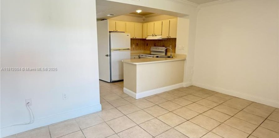 Condo in Hialeah, Florida, 1 bedroom  № 1760853