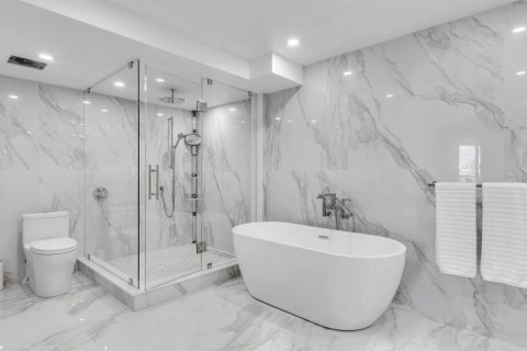 Купить кондоминиум в Бока-Ратон, Флорида 6 комнат, 225.75м2, № 2083802 - фото 20