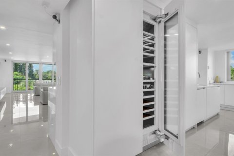 Купить кондоминиум в Бока-Ратон, Флорида 6 комнат, 225.75м2, № 2083802 - фото 13