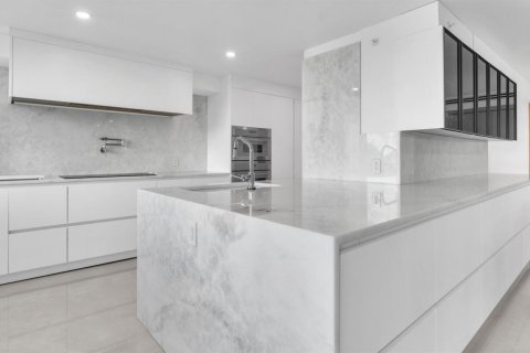 Купить кондоминиум в Бока-Ратон, Флорида 6 комнат, 225.75м2, № 2083802 - фото 7