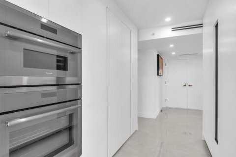 Купить кондоминиум в Бока-Ратон, Флорида 6 комнат, 225.75м2, № 2083802 - фото 12