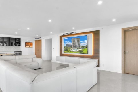 Купить кондоминиум в Бока-Ратон, Флорида 6 комнат, 225.75м2, № 2083802 - фото 16