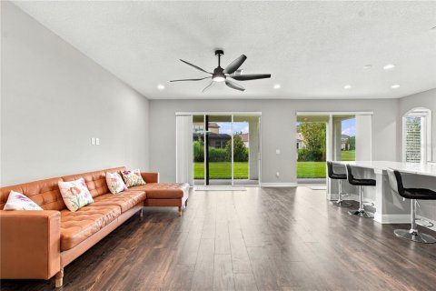 House in Wesley Chapel, Florida 6 bedrooms, 506.5 sq.m. № 2391364 - photo 30