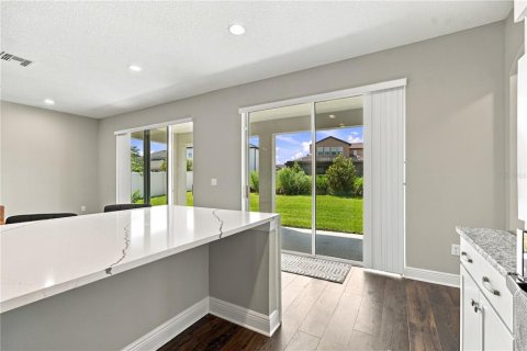 House in Wesley Chapel, Florida 6 bedrooms, 506.5 sq.m. № 2391364 - photo 28