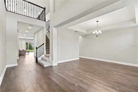 House in Wesley Chapel, Florida 6 bedrooms, 506.5 sq.m. № 2391364 - photo 18