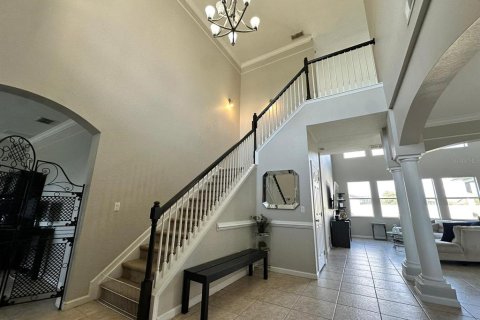 House in Kissimmee, Florida 5 bedrooms, 324.88 sq.m. № 1400772 - photo 3