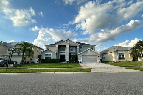 House in Kissimmee, Florida 5 bedrooms, 324.88 sq.m. № 1400772 - photo 2