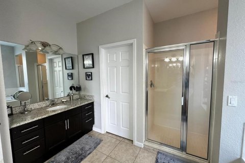 House in Kissimmee, Florida 5 bedrooms, 324.88 sq.m. № 1400772 - photo 24