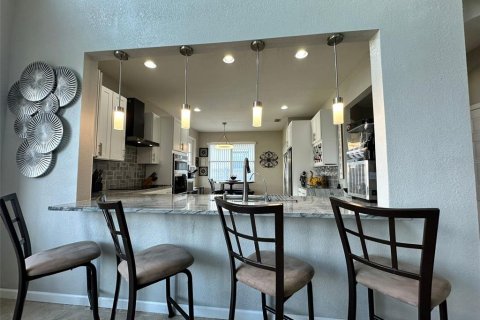 House in Kissimmee, Florida 5 bedrooms, 324.88 sq.m. № 1400772 - photo 13